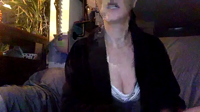 Snapshot of Kbimpakt chatting on 12-19-25, 07:37 Kbimpakt online show from 12-19-25, 07:37