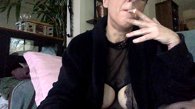 Snapshot of Kbimpakt chatting on 01-08-26, 09:00 Kbimpakt online show from 01-08-26, 09:00