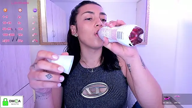 EricaVanderhill online show from 06-28-26, 01:44