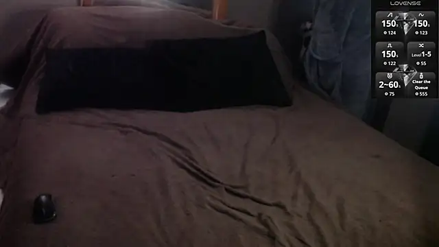 MaxRouger online show from 04-13-26, 04:56