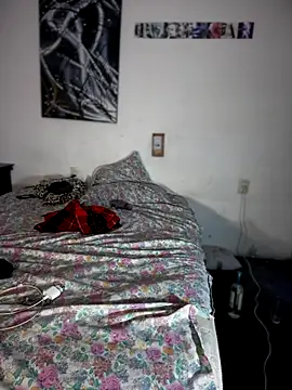 Alicbranca online show from 10-17-25, 08:28