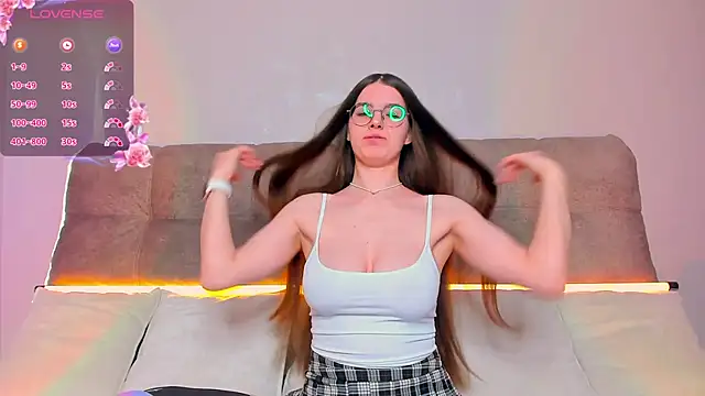 AriellaTesk online show from 11-20-25, 04:34