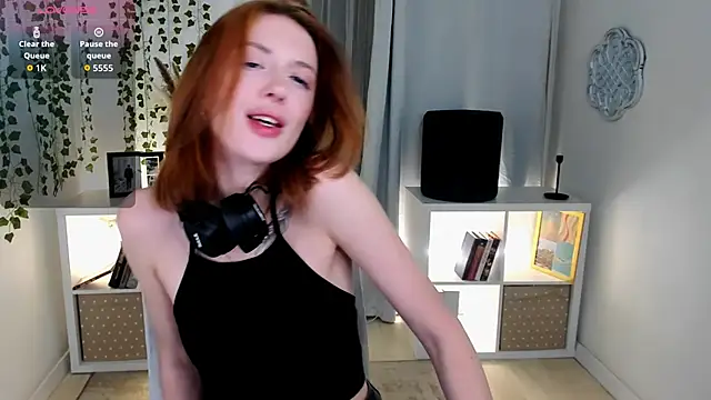 Salme Sweet online show from 10-15-25, 09:48