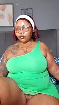 PearlSexxy69 online show from 03-25-26, 12:55