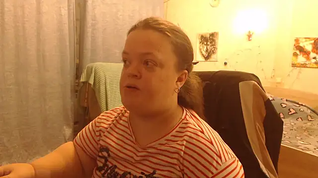 Janiffer MiMi online show from 02-14-25, 01:34