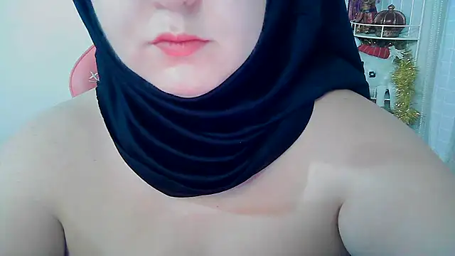 Snapshot of PinkPudding chatting on 12-24-24, 06:28 PinkPudding online show from 12-24-24, 06:28