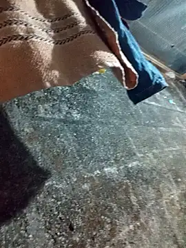 Snapshot of IsHu_Boy chatting on 12-17-25, 10:27 IsHu Boy online show from 12-17-25, 10:27