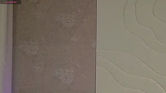 Snapshot of Vivian_cutie chatting on 10-24-25, 02:35 Vivian cutie online show from 10-24-25, 02:35