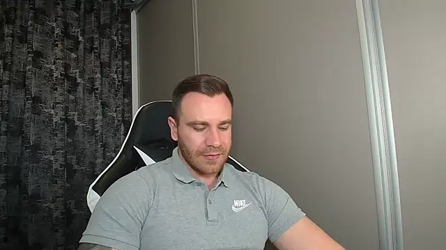 Thori92 online show from 03-26-26, 07:41