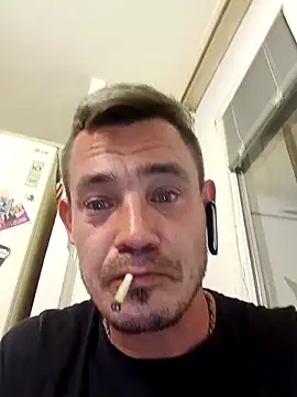 Snapshot of Ivanekkral chatting on 05-15-26, 10:39 Ivanekkral online show from 05-15-26, 10:39