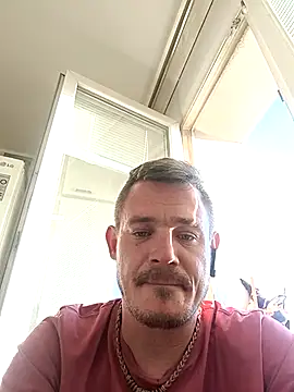 Snapshot of Ivanekkral chatting on 05-18-26, 05:30 Ivanekkral online show from 05-18-26, 05:30