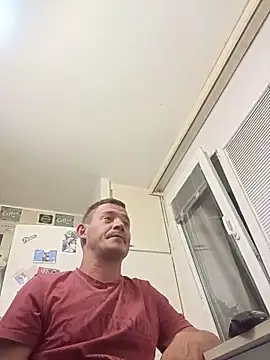 Snapshot of Ivanekkral chatting on 06-14-26, 08:44 Ivanekkral online show from 06-14-26, 08:44