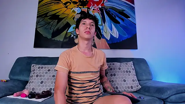 Snapshot of JacoboSwam chatting on 12-05-24, 10:01 JacoboSwam online show from 12-05-24, 10:01