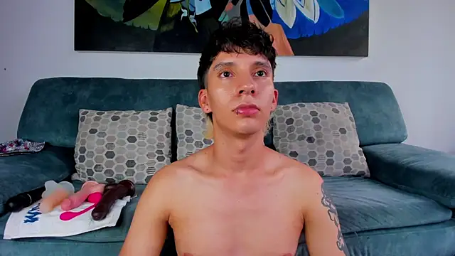 Snapshot of JacoboSwam chatting on 12-12-24, 09:04 JacoboSwam online show from 12-12-24, 09:04