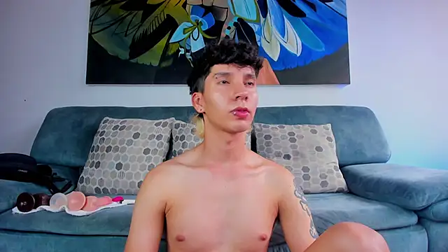 Snapshot of JacoboSwam chatting on 12-27-24, 05:05 JacoboSwam online show from 12-27-24, 05:05