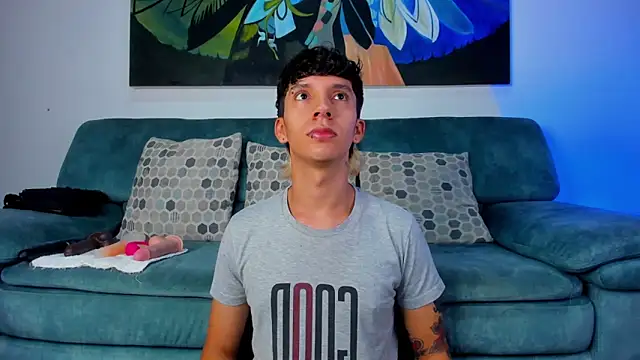 Snapshot of JacoboSwam chatting on 12-29-24, 03:33 JacoboSwam online show from 12-29-24, 03:33