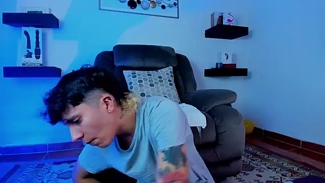 Snapshot of JacoboSwam chatting on 01-08-25, 10:37 JacoboSwam online show from 01-08-25, 10:37