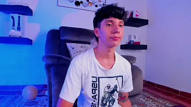 Snapshot of JacoboSwam chatting on 01-20-25, 08:29 JacoboSwam online show from 01-20-25, 08:29