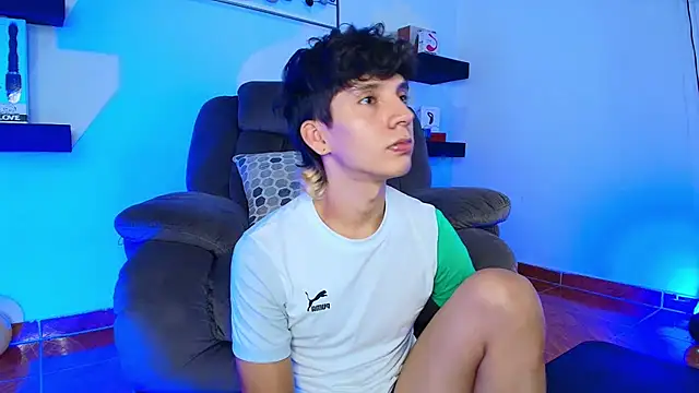 Snapshot of JacoboSwam chatting on 02-10-25, 09:36 JacoboSwam online show from 02-10-25, 09:36