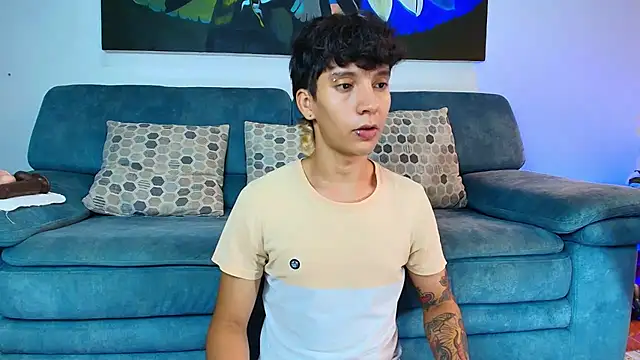 Snapshot of JacoboSwam chatting on 02-11-25, 09:03 JacoboSwam online show from 02-11-25, 09:03