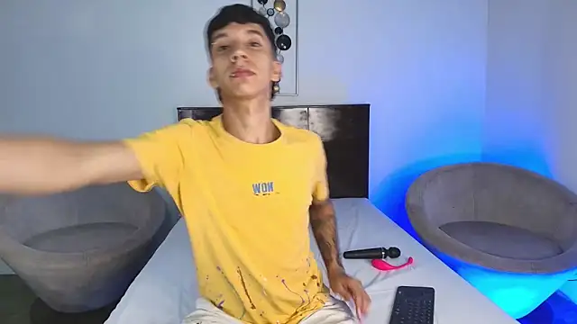 Snapshot of JacoboSwam chatting on 03-06-25, 03:57 JacoboSwam online show from 03-06-25, 03:57