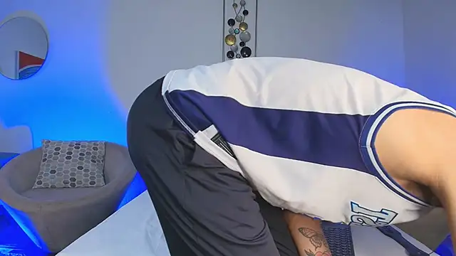 Snapshot of JacoboSwam chatting on 03-07-25, 04:02 JacoboSwam online show from 03-07-25, 04:02