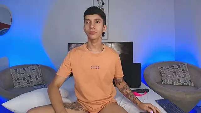 Snapshot of JacoboSwam chatting on 03-12-25, 11:42 JacoboSwam online show from 03-12-25, 11:42