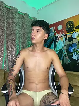 Snapshot of JacoboSwam chatting on 09-09-25, 09:09 JacoboSwam online show from 09-09-25, 09:09