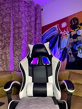 Snapshot of JacoboSwam chatting on 10-03-25, 09:28 JacoboSwam online show from 10-03-25, 09:28