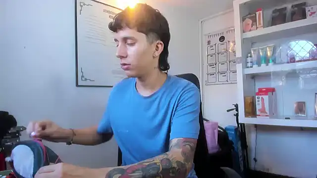 Snapshot of JacoboSwam chatting on 10-04-25, 09:57 JacoboSwam online show from 10-04-25, 09:57