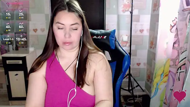 Snapshot of Korolek12 chatting on 02-03-25, 08:02 Korolek12 online show from 02-03-25, 08:02