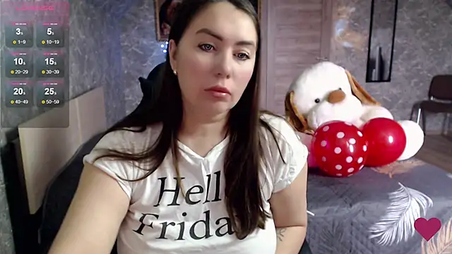 Snapshot of Korolek12 chatting on 02-14-25, 07:59 Korolek12 online show from 02-14-25, 07:59