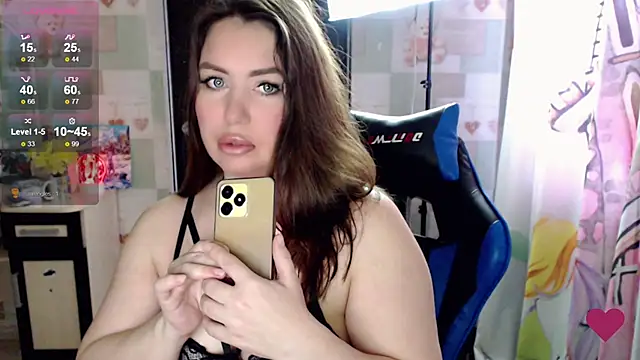 Snapshot of Korolek12 chatting on 03-20-25, 04:40 Korolek12 online show from 03-20-25, 04:40