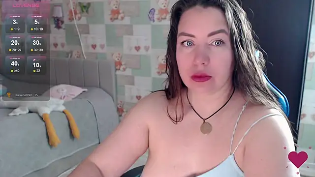 Snapshot of Korolek12 chatting on 04-23-26, 04:57 Korolek12 online show from 04-23-26, 04:57