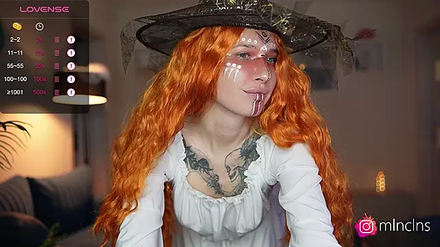 Snapshot of melanielwithu chatting on 10-26-25, 01:28 melanielwithu online show from 10-26-25, 01:28