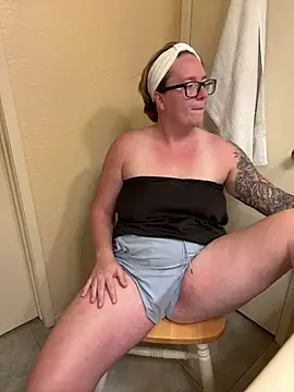 Lizzyloo online show from 12-19-24, 10:45