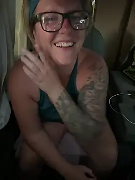 Lizzyloo online show from 03-07-25, 04:33