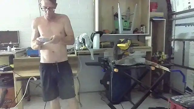 Snapshot of sunburnt602 chatting on 03-09-26, 05:33 sunburnt602 online show from 03-09-26, 05:33