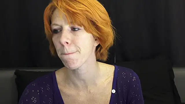 Snapshot of Mymiesexy chatting on 12-27-24, 09:32 Mymiesexy online show from 12-27-24, 09:32