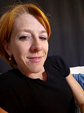 Snapshot of Mymiesexy chatting on 03-16-25, 02:00 Mymiesexy online show from 03-16-25, 02:00