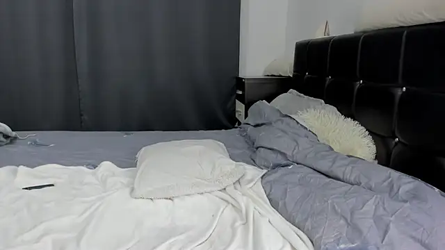 Snapshot of AryanaxXx chatting on 11-24-25, 06:07 AryanaxXx online show from 11-24-25, 06:07