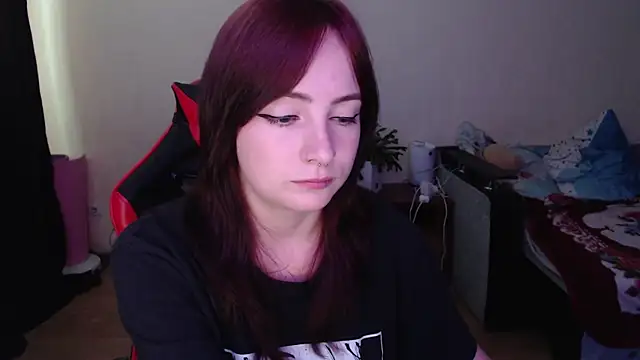 Snapshot of Laralianna chatting on 08-07-26, 06:15 Laralianna online show from 08-07-26, 06:15