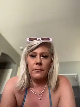 Snapshot of Lexi_Shocker chatting on 06-13-26, 07:23 Lexi Shocker online show from 06-13-26, 07:23
