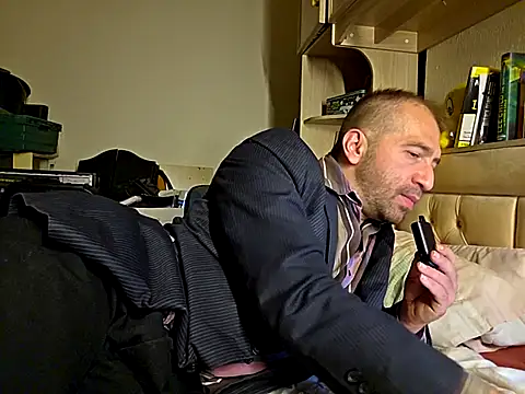 Snapshot of theSmallest-dick chatting on 10-13-25, 03:06 theSmallest-dick online show from 10-13-25, 03:06