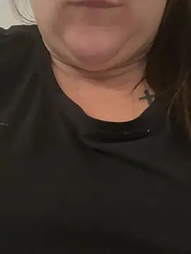 Snapshot of sweeti_Em chatting on 01-09-25, 07:18 sweeti Em online show from 01-09-25, 07:18