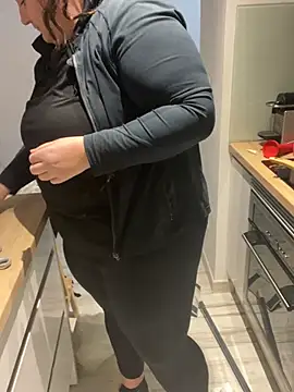 sweeti Em online show from 01-10-26, 05:37