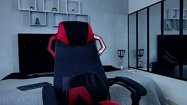 tyler hank01 online show from 03-13-25, 08:43