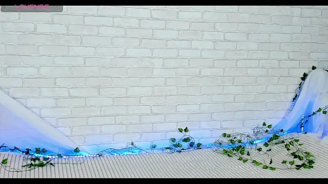 LinaKenny online show from 04-23-26, 02:08