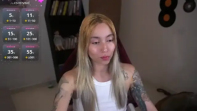 Saucy Jenn online show from 09-13-25, 03:50