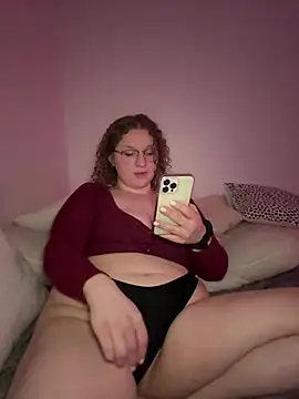 Snapshot of EmmieRae chatting on 03-09-25, 11:58 EmmieRae online show from 03-09-25, 11:58